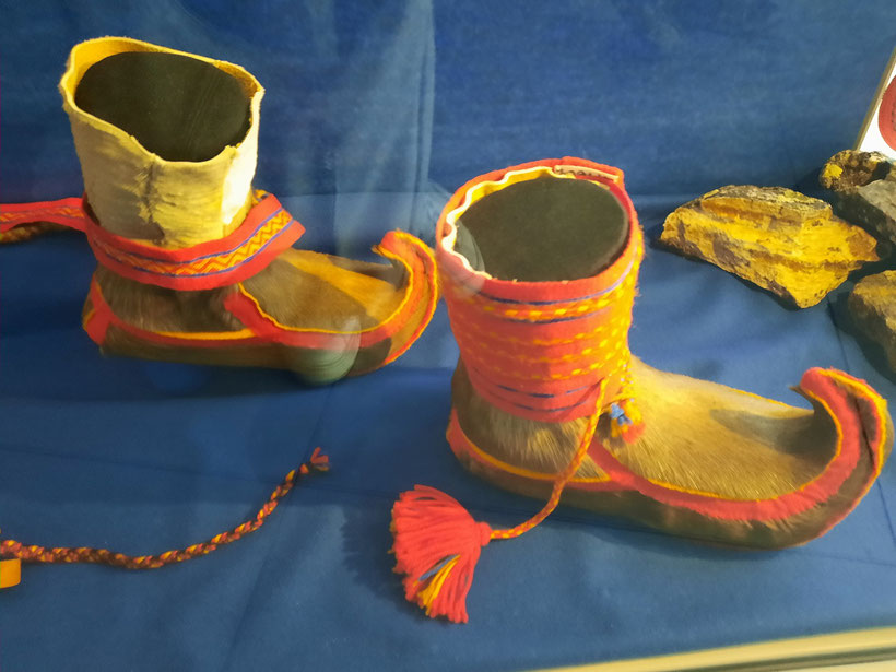 traditionelle SAMI  Fußbekleidung - 