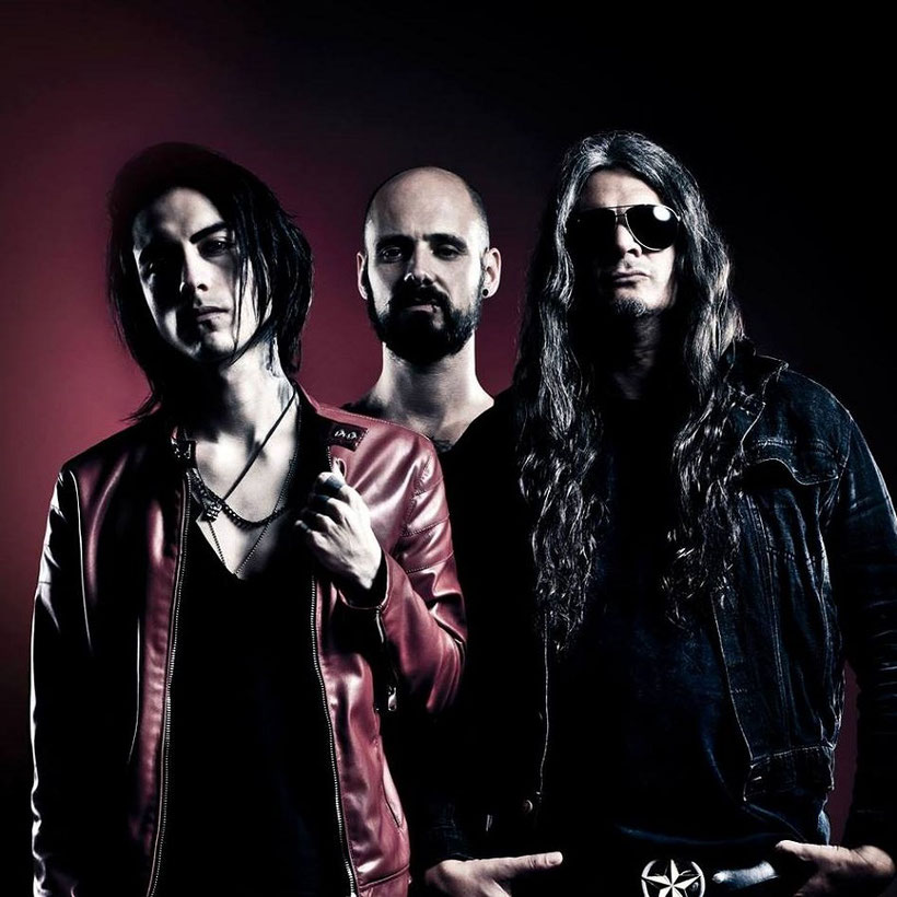 LACRIMAS PROFUNDERE - Alle Infos zum neuen Album »Bleeding The Star«