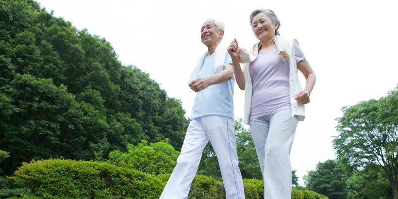 Elderly couple with improved balance and coordination with the Alexander Technique.