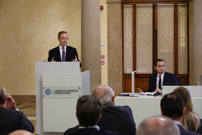 Confindustria convegno