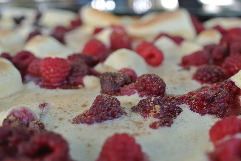 Blitzschneller Ofenpfannkuchen mit Früchten (auch für Thermomix)