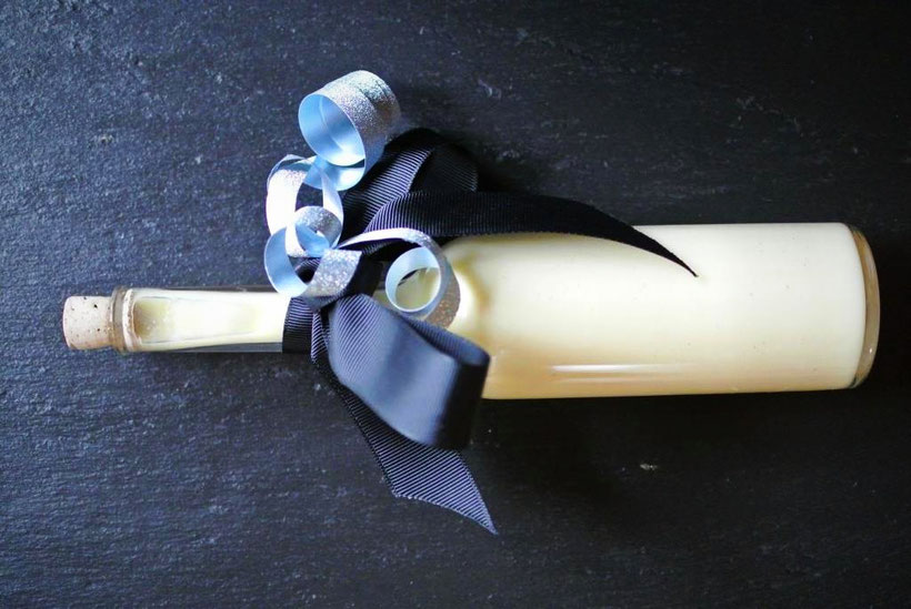 Geschenkidee: Haltbaren Eierlikör selbst herstellen - 2 Rezept-Varianten