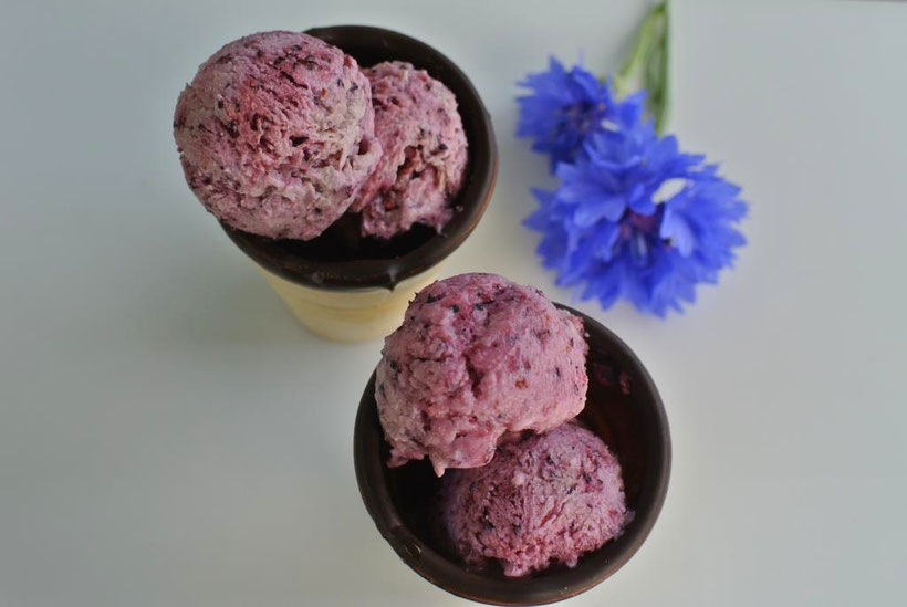 Heidelbeer-Eis mit Lavendel und Mascarpone (auch für Thermomix ...