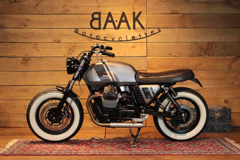 Moto-Guzzi V7 Bobber par l'atelier Baak Motocyclettes