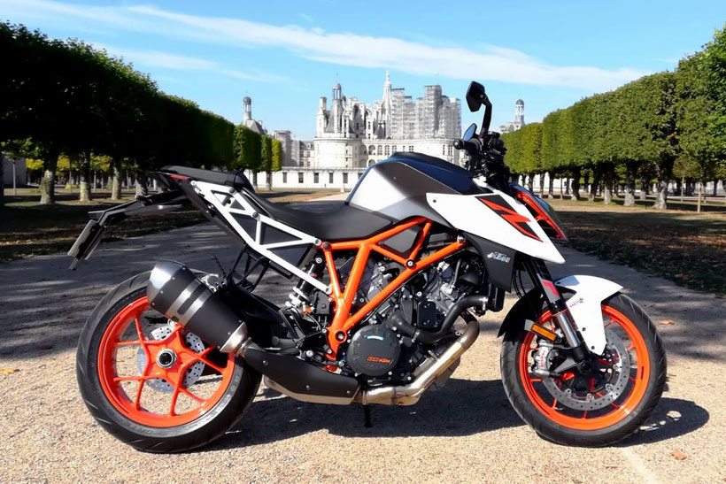 KTM 1290 Super Duke R, une vraie vie de château