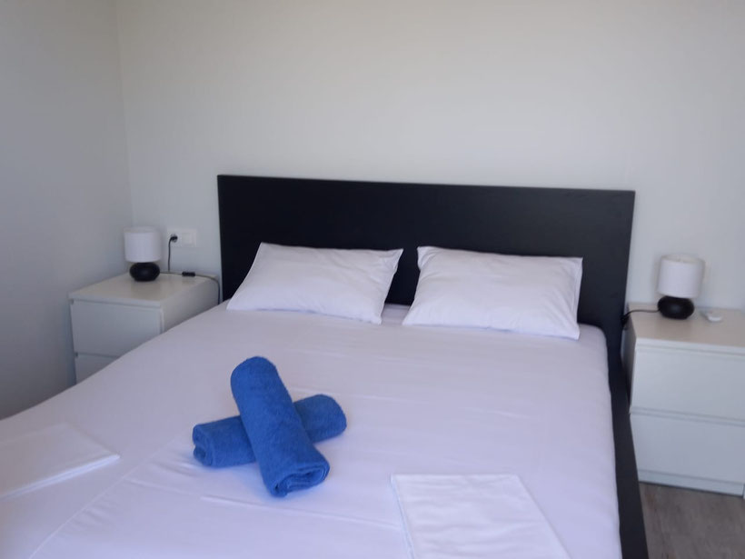 Schlafzimmer 1