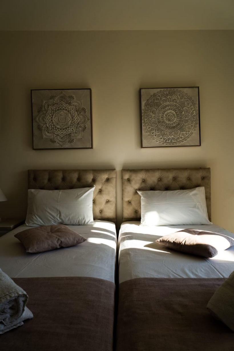 Schlafzimmer mit 2 Einzelbetten 