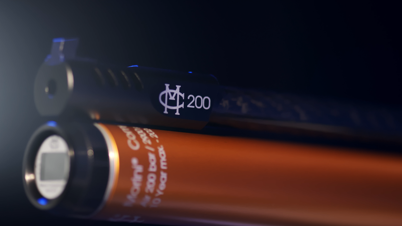 CM200EI is equipped with the world first digital manometer, which is one of its most advanced and distinctive features.