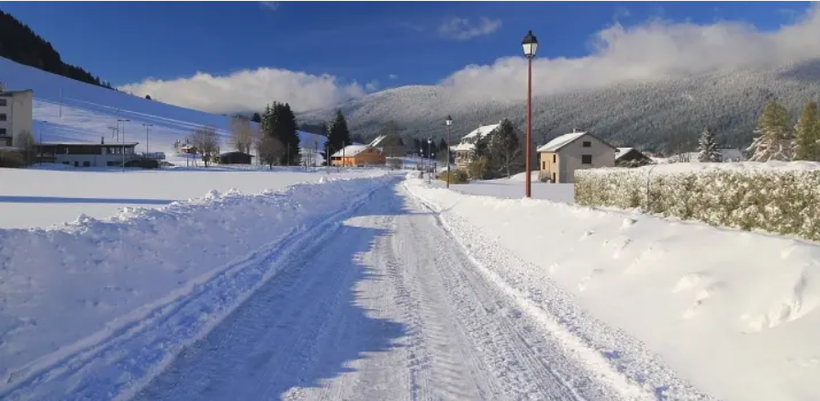 Autrans, à 1000 m dans le Vercors, sous 80 cm de neige le 28 octobre 2012