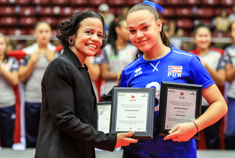 Kiaralyz Perez de Puerto Rico recibió tres reconocimientos como la Mejor Libero, Mejor Receptora y Mejor Defensa. / Foto por NORCECA