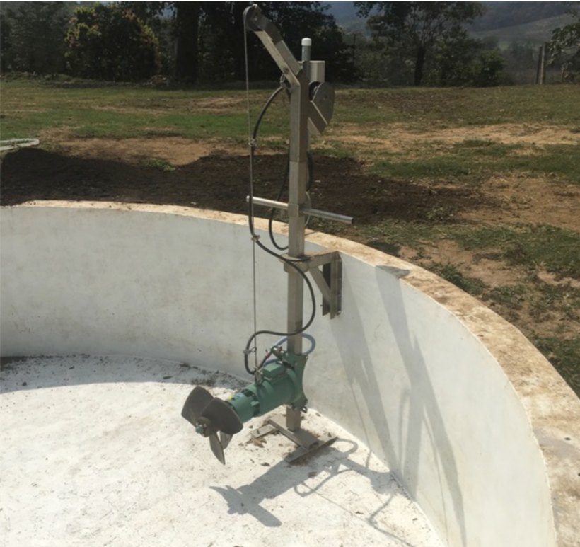 Mixer for manure tank