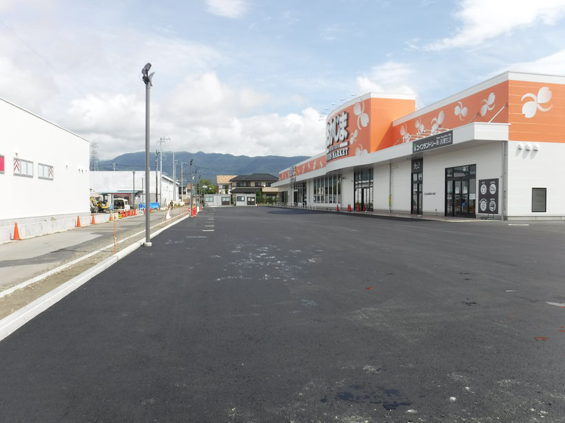 民間商業店舗舗装工事