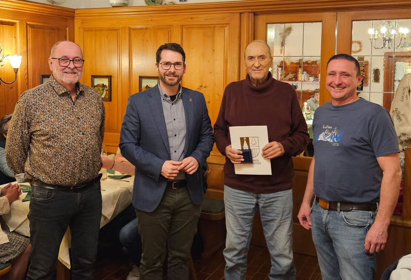 v.l. Obm. Stv. Stefan Hirantner, Bgm D.I. Martin Pelzer, Josef Wiesmayr und Obmann Michael Hirantner
