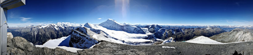 Gipfel des Barrhorn, Weitblick über die Walliser Alpen