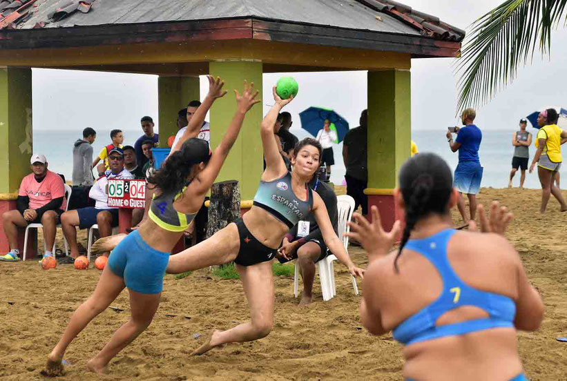 Las Espartanas de Guaynabo terminaron +1 en diferencia de Set y le dio el Campeonato / foto por Comisión de Balomano de Playa