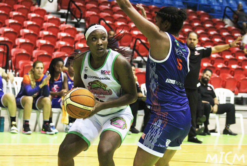 La’Sonja Edwards se destacó por Aguada con 24 puntos / Foto por BSNF