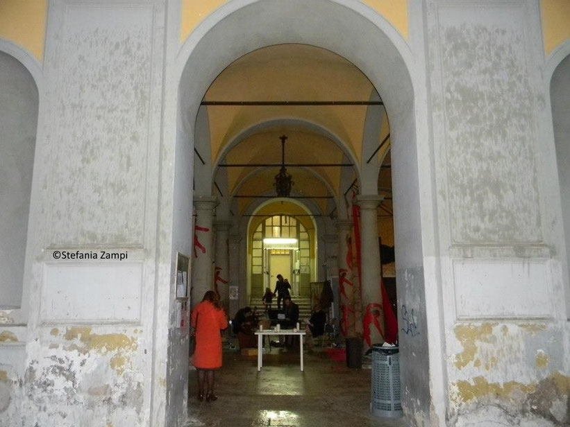 Arco d'ingresso della Scuola Di Donato