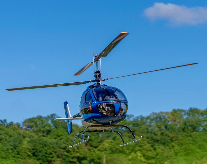 Drehen Sie eine Runde im UL-Hubschrauber