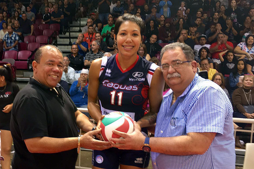 El Dr. Trabanco, Presidente de la FPV, a la derecha en la foto, confia en que esta temporada de la LVSF será una de alto nivel / foto por Heriberto Rosario Rosa