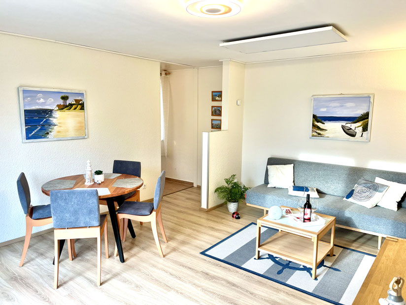 wow-ferien.de Werner Ostseeurlaub Wiesenblick: Wohn-/Esszimmer im Ferienhaus Wiesenblick 4