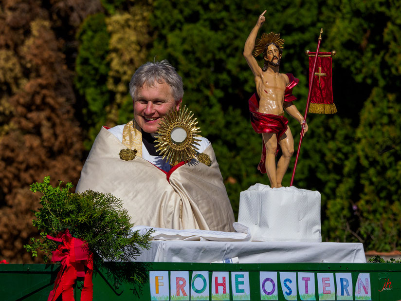 Ostersonntag in Mannsdorf ("Coronaumzug")