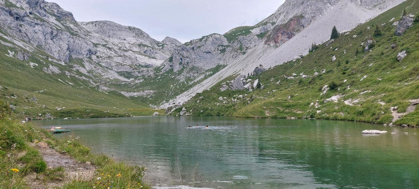 Yoga und Atemübungen in den Bergen - Gruppenreise für Männer und Frauen