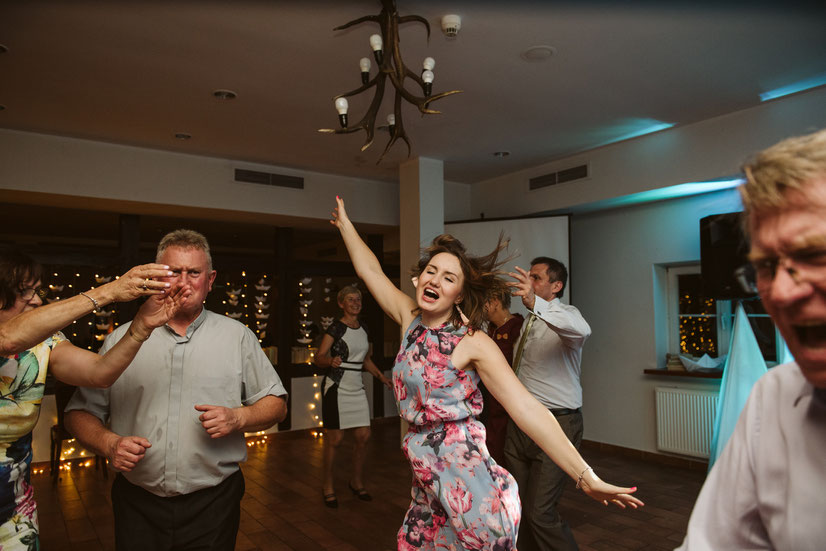Ślub plenerowy | Ślub alternatywny | Ślub humanistyczny | Slow wedding | Zdjecia ślubne | Fotograf ślubny Olsztyn | Fotografia ślubna | Reportaż ślubny
