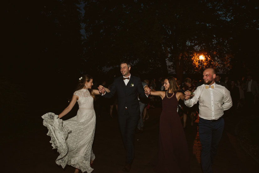 Ślub plenerowy | Ślub alternatywny | Ślub humanistyczny | Slow wedding | Zdjecia ślubne | Fotograf ślubny Olsztyn | Fotografia ślubna | Reportaż ślubny 