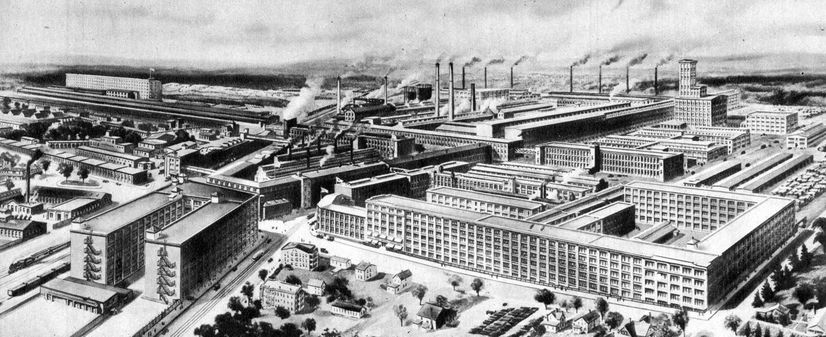 Winchester Repeating Arms Factory in New Haven, Connecticut (circa 1920).