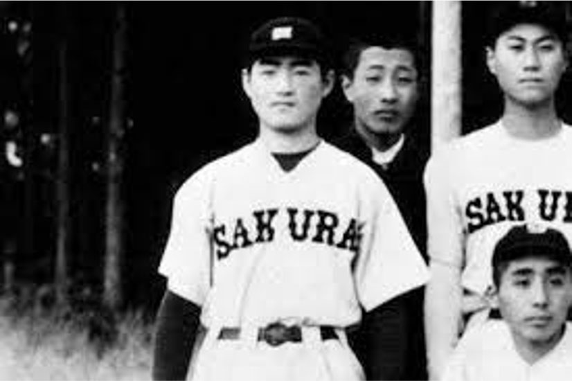 高校時代(千葉県立佐倉第一高等学校)、キャプテンとして活躍した長嶋茂雄さんの写真 ©https://www.aflo.com/ja/editorial-images/features/181
