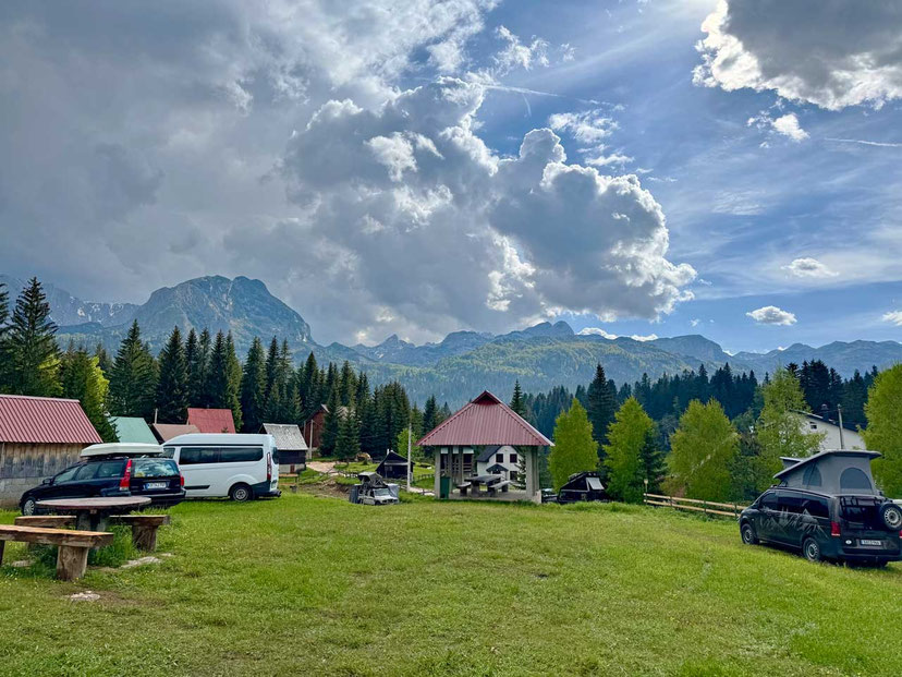 AutoCamp Ivan Do in Zabljak 