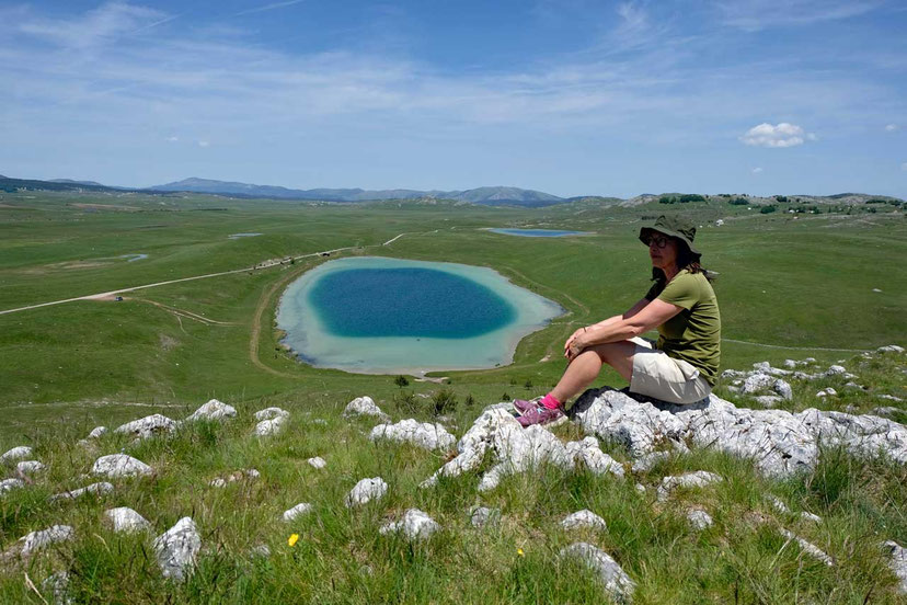 Aussichtshügel am Teufelssee (Vražje Jezero)