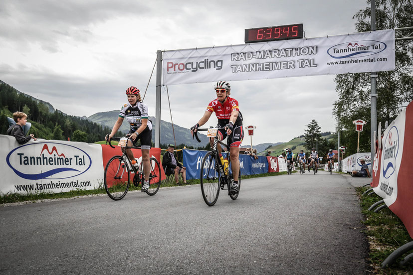 VOR-TOUR der Hoffnung und Casa Ciclista im Ziel! 130 km! Done! (Foto: Sportograf)