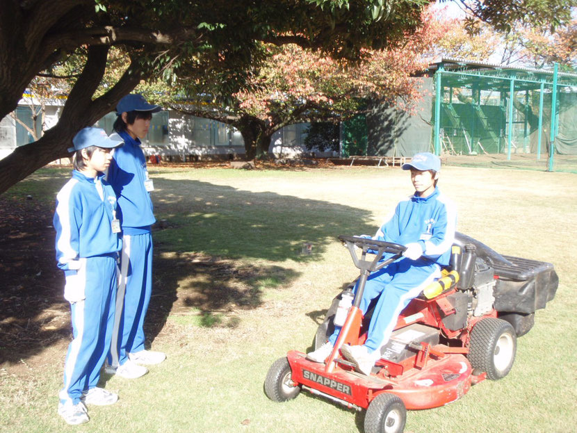 2010年11月24日 職場体験 緊張後楽しい  薬師中学校の生徒達です