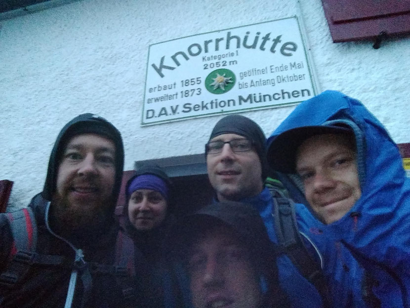 Morgens um 05.00 Uhr an der Knorrhütte