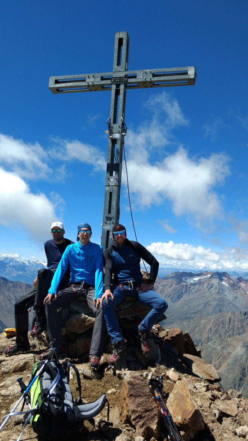 Am Gipfel des Similaun 3.606m