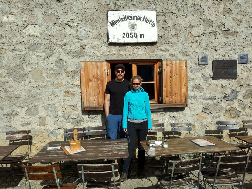Mittagspause an der Mindelheimer Hütte