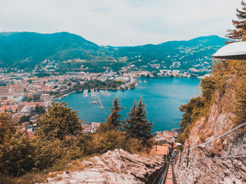 a nice ride on Como-Brunate funicular