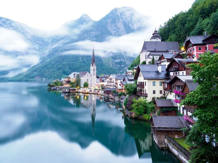 a must see place in Austria: Hallstatt 