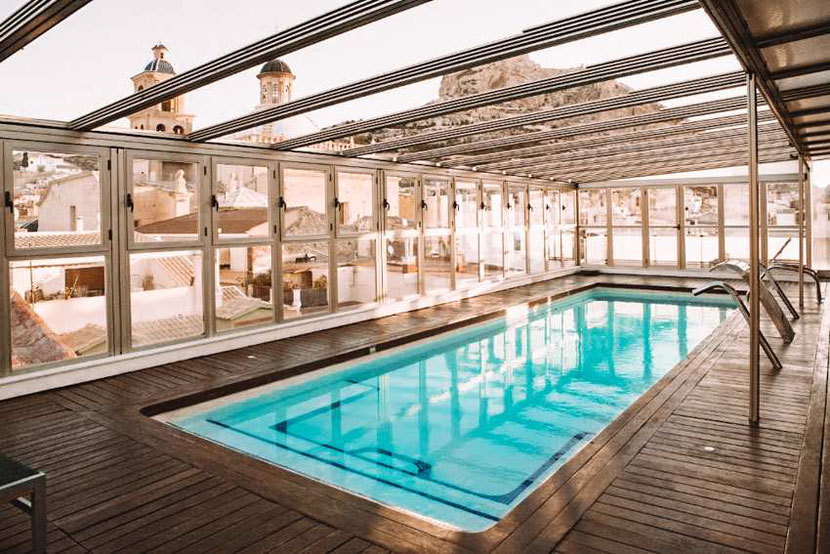 a rooftop swimming pool in a unique hotel in Alicante Hospes Amerigo 