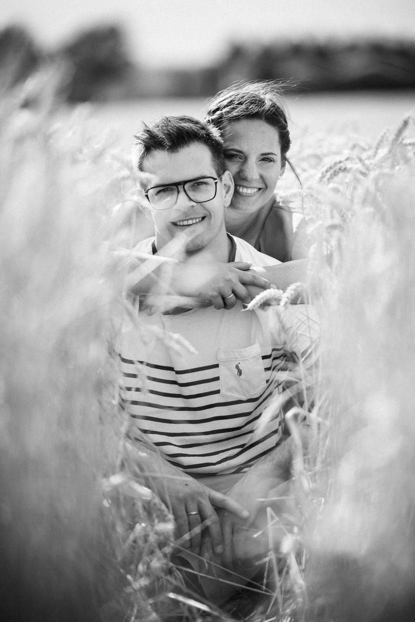 Paarfotoshooting, liebe, rüsselsheim am main, trebur, astheim, darmstadt, mainz, fotografie, portrait, liebefotografie, fotograf in Hesssen, Schwarz-Weiß, Rhein-main-Gebiet, hochzeitsfotograf