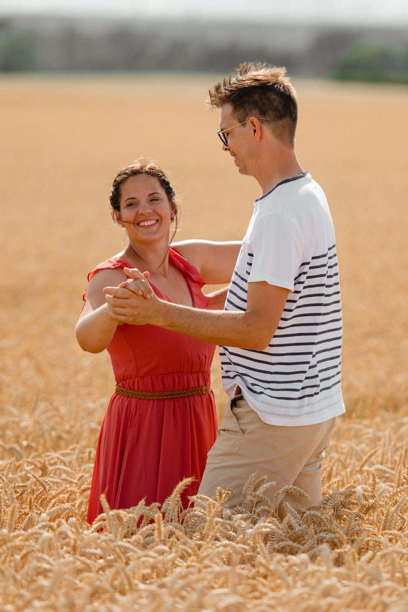 Paarfotoshooting, liebe, rüsselsheim am main, trebur, astheim, darmstadt, mainz, fotografie, portrait, liebefotografie, fotograf in Hesssen, tanzen, Rhein-main-Gebiet, hochzeitsfotograf