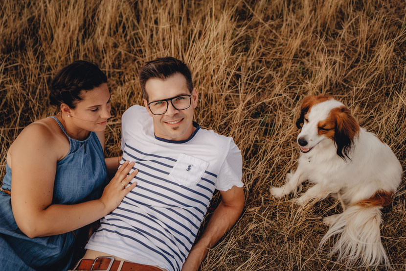 Paarfotoshooting, liebe, rüsselsheim am main, trebur, astheim, darmstadt, mainz, pony, pferdfoto, hundfotografie, fotografie, portrait, liebefotografie, fotograf in Hesssen, Portrait, Rhein-main-Gebiet, hochzeitsfotograf