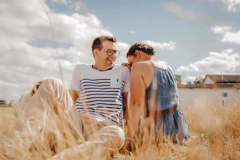 Paarfotoshooting, liebe, rüsselsheim am main, trebur, astheim, darmstadt, mainz, pony, pferdfoto, hundfotografie, fotografie, portrait, liebefotografie, fotograf in Hesssen, Darmstadt, Rhein-main-Gebiet, hochzeitsfotograf