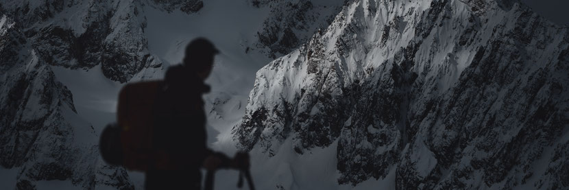 Outdoor influencer and photographer in the Swiss Alps, sharing adventure, exhibitions and nature photography on Instagram.