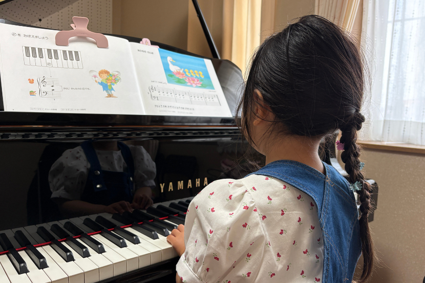 愛知県岡崎市のピアノ教室-yuri piano studio ピアノ レッスン こども 4歳