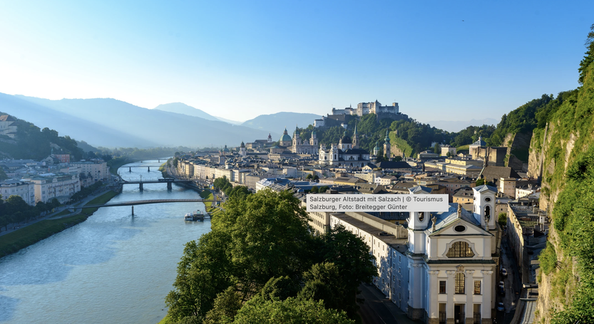 Salzburger Altstadt mit Salzach