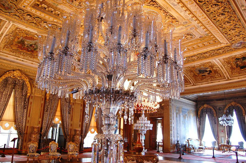 DOLMABAHCE PALACE größter Kronleuchter der Welt