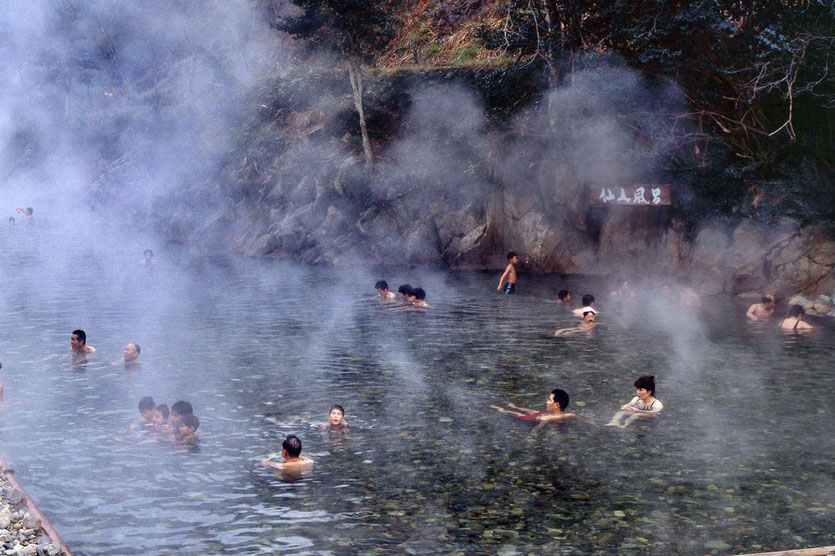 Hot Springs Kawayu Onsen Dorf Kumano Kodo Japan Flussbad public river bath