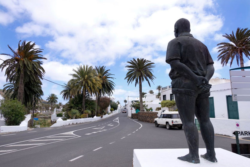 Toni Martin Denkmal in Haria berühmtes Lucha-Canaria-Ringkämpfer Lanzarotes